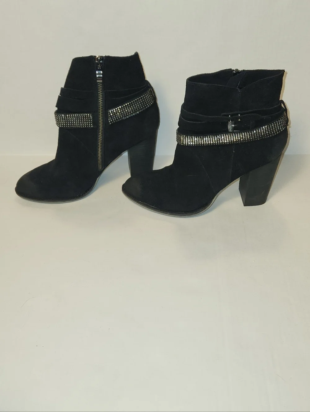 Women's Chinese Laundry Zanga Black Suede Ankle Boots Heeled Booties 8 NWOT NWOB